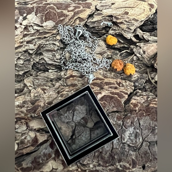 SOUTH HILL Square Black Floating Locket Necklace Charms Leo Zodiac Letter A Red - Picture 8 of 9